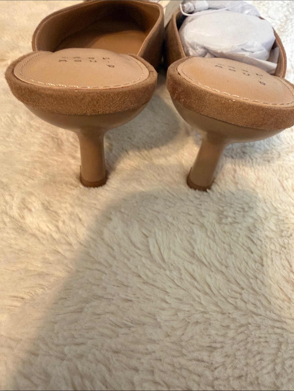 A New Day Larissa Beige Pointed Toe Gold Buckle Kitten Heel Mules Womens 8 NEW - Picture 7 of 10
